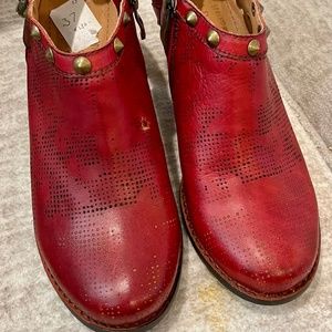 Beautiful red shirt boots